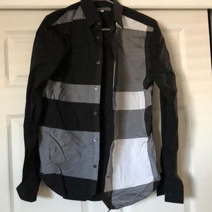 Express Fitted Button Up
